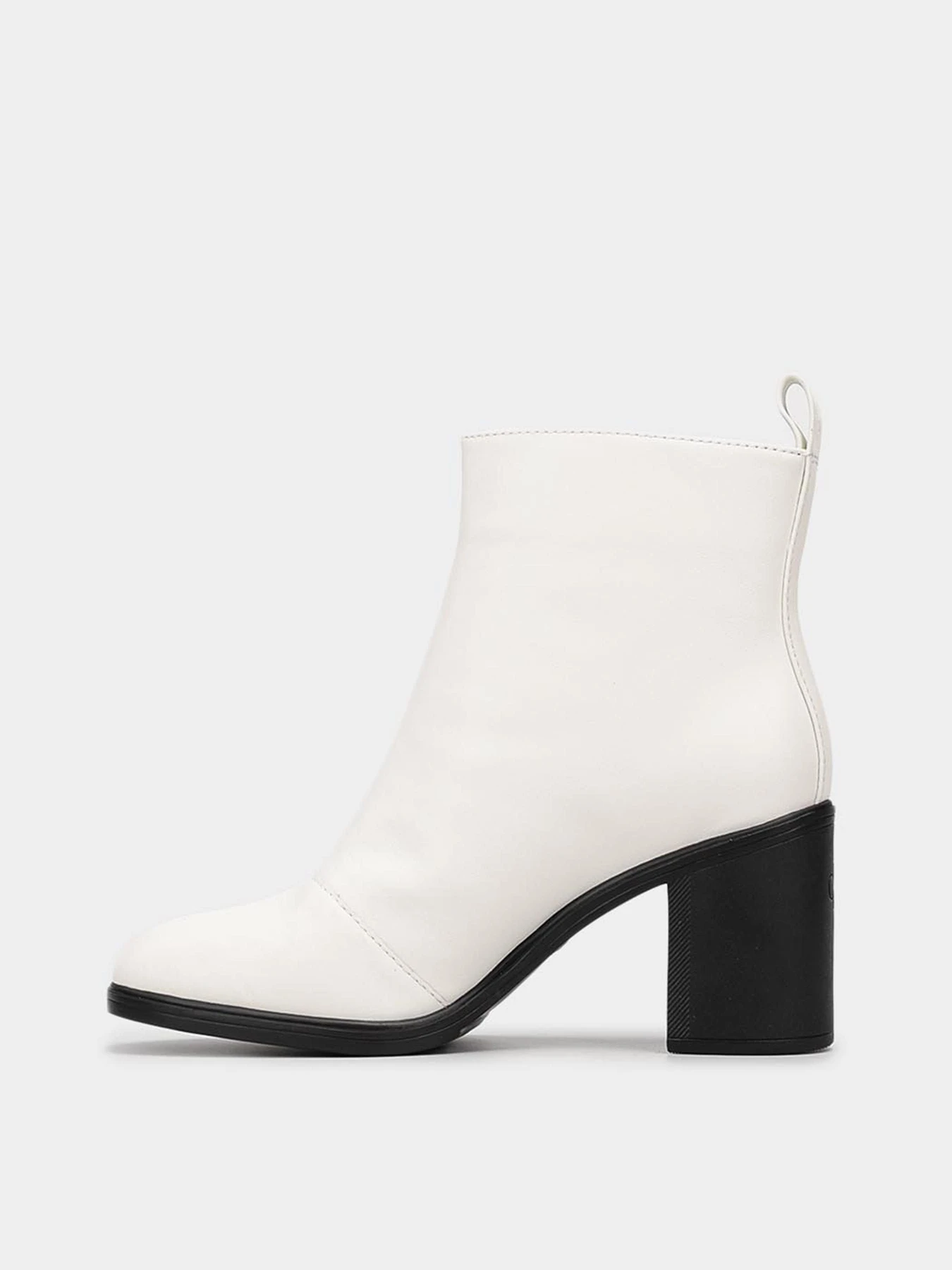 Ботинки и сапоги Calvin Klein модель YW0YW00449-YAF Ботинки и сапоги Calvin Klein модель YW0YW00449-YAF Фото