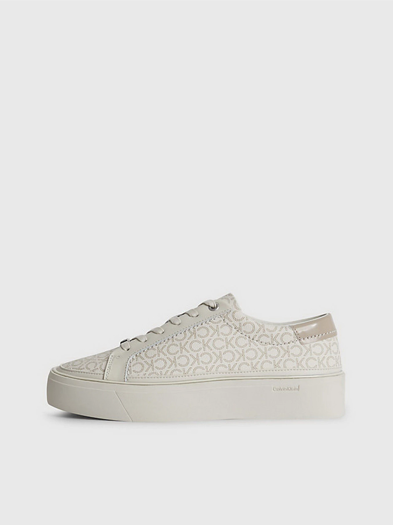 Кеды Calvin Klein Flatform Cupsole Lace Up - Mono модель HW0HW01420-0F7 Фото