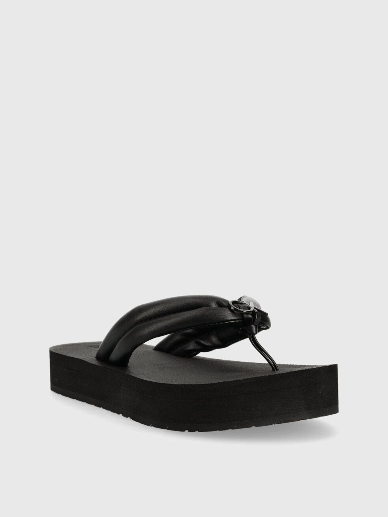 Шлёпанцы Calvin Klein модель HW0HW01503-BEH Шлёпанцы Calvin Klein модель HW0HW01503-BEH Фото