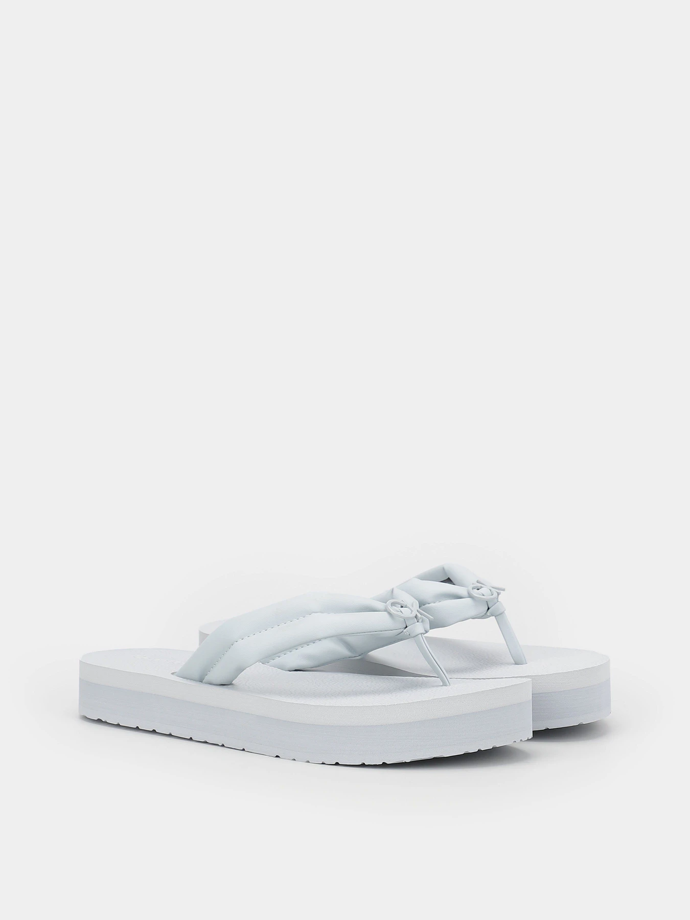 Шлёпанцы Calvin Klein Flatform Flip Flop W/Hw модель HW0HW01503-DYI Шлёпанцы Calvin Klein Flatform Flip Flop W/Hw модель HW0HW01503-DYI Фото