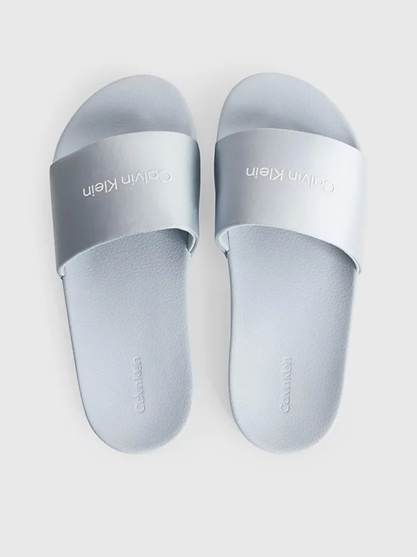 Шлёпанцы Calvin Klein Pool Slide модель HW0HW01508-0GY Шлёпанцы Calvin Klein Pool Slide модель HW0HW01508-0GY Фото