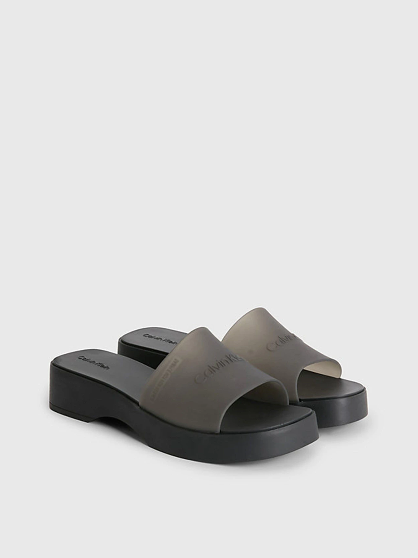 Шлёпанцы Calvin Klein Wedge Slide-Transp модель HW0HW01514-BEH Шлёпанцы Calvin Klein Wedge Slide-Transp модель HW0HW01514-BEH Фото