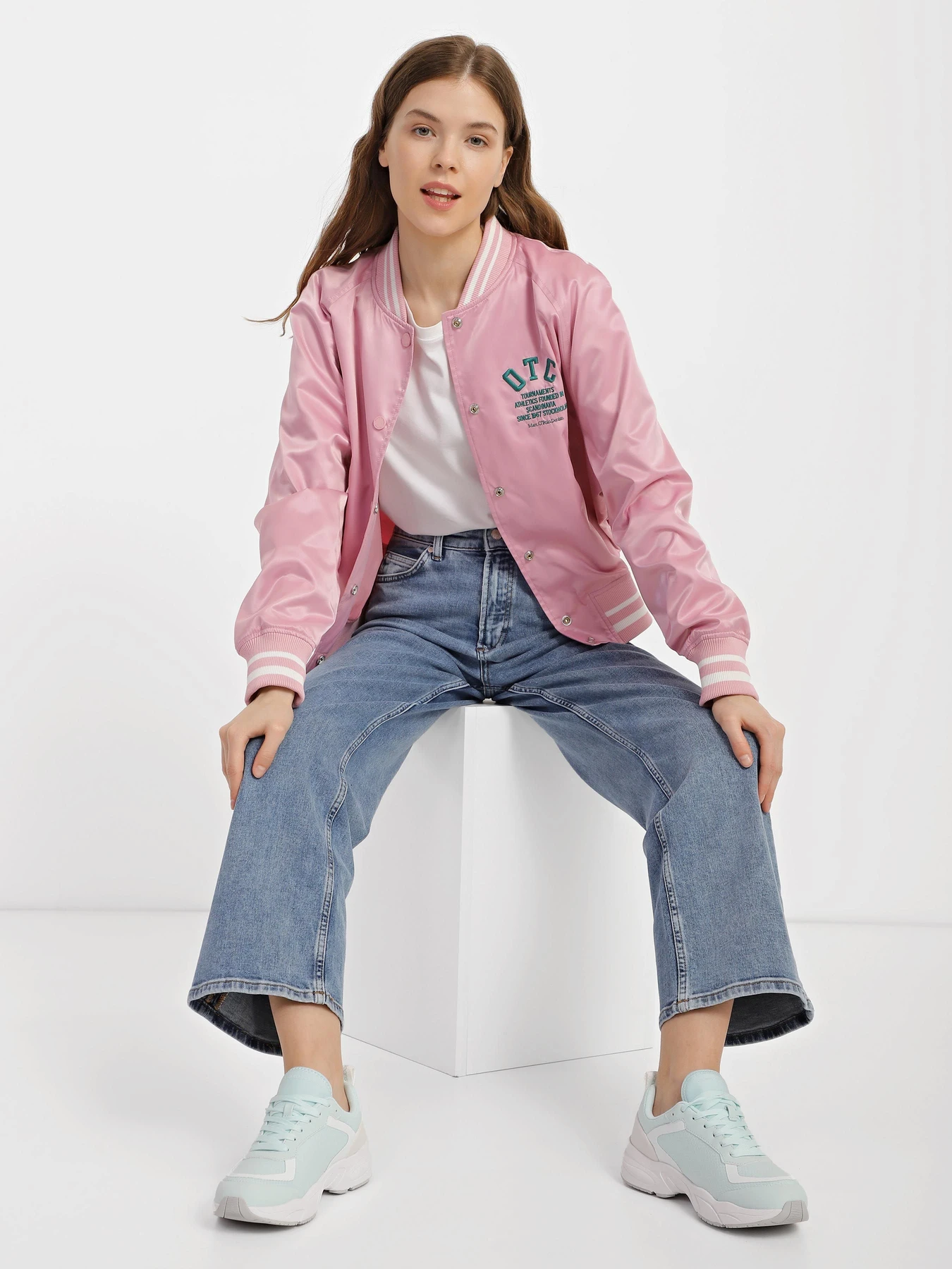 Кроссовки Calvin Klein Retro Tennis Over Mesh Wn модель YW0YW00946-0IE Кроссовки Calvin Klein Retro Tennis Over Mesh Wn модель YW0YW00946-0IE Фото