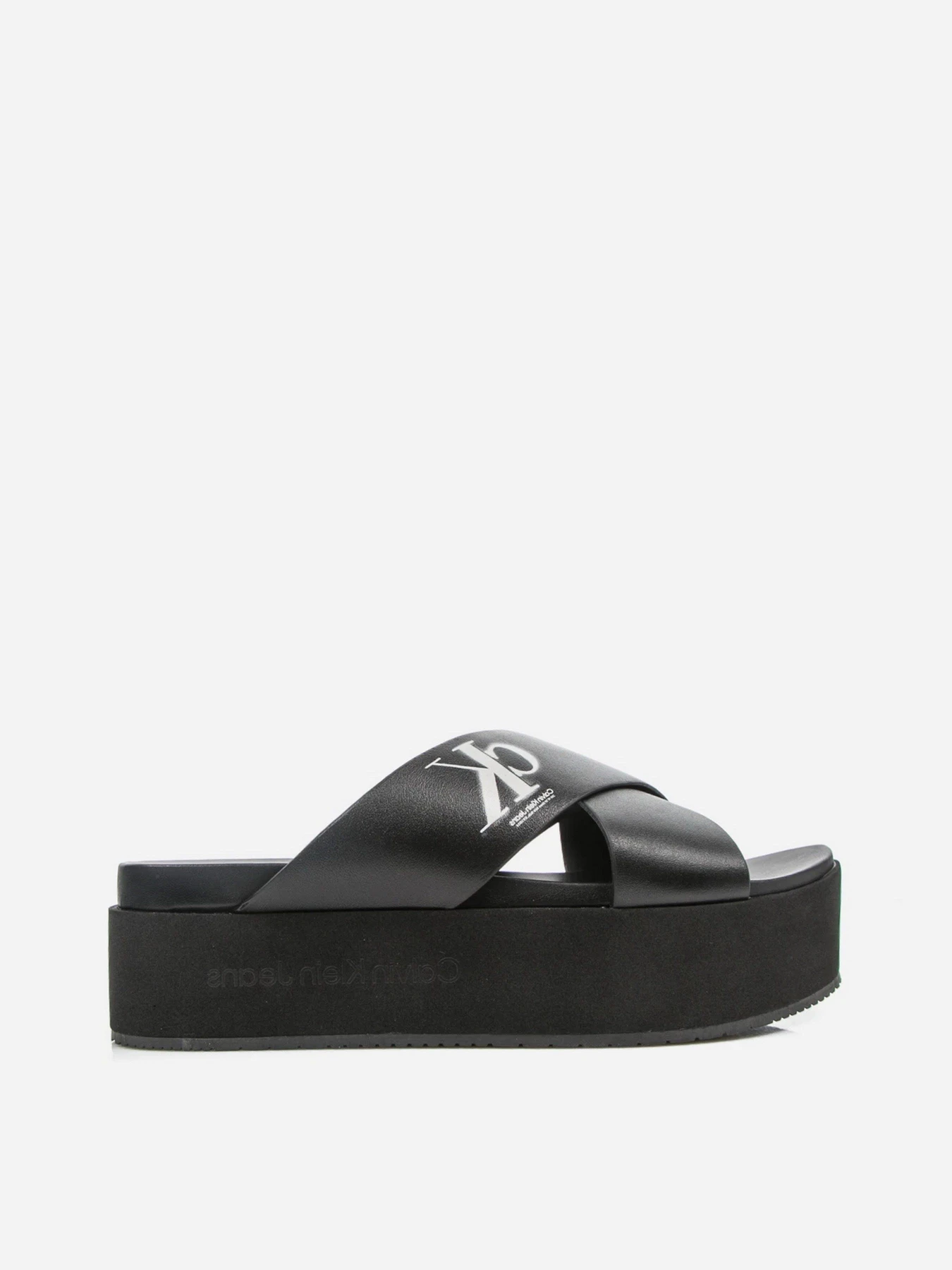 Шльопанці Calvin Klein Flatform Crissx Oversized Brand модель YW0YW00964-BDS Шльопанці Calvin Klein Flatform Crissx Oversized Brand модель YW0YW00964-BDS Фото