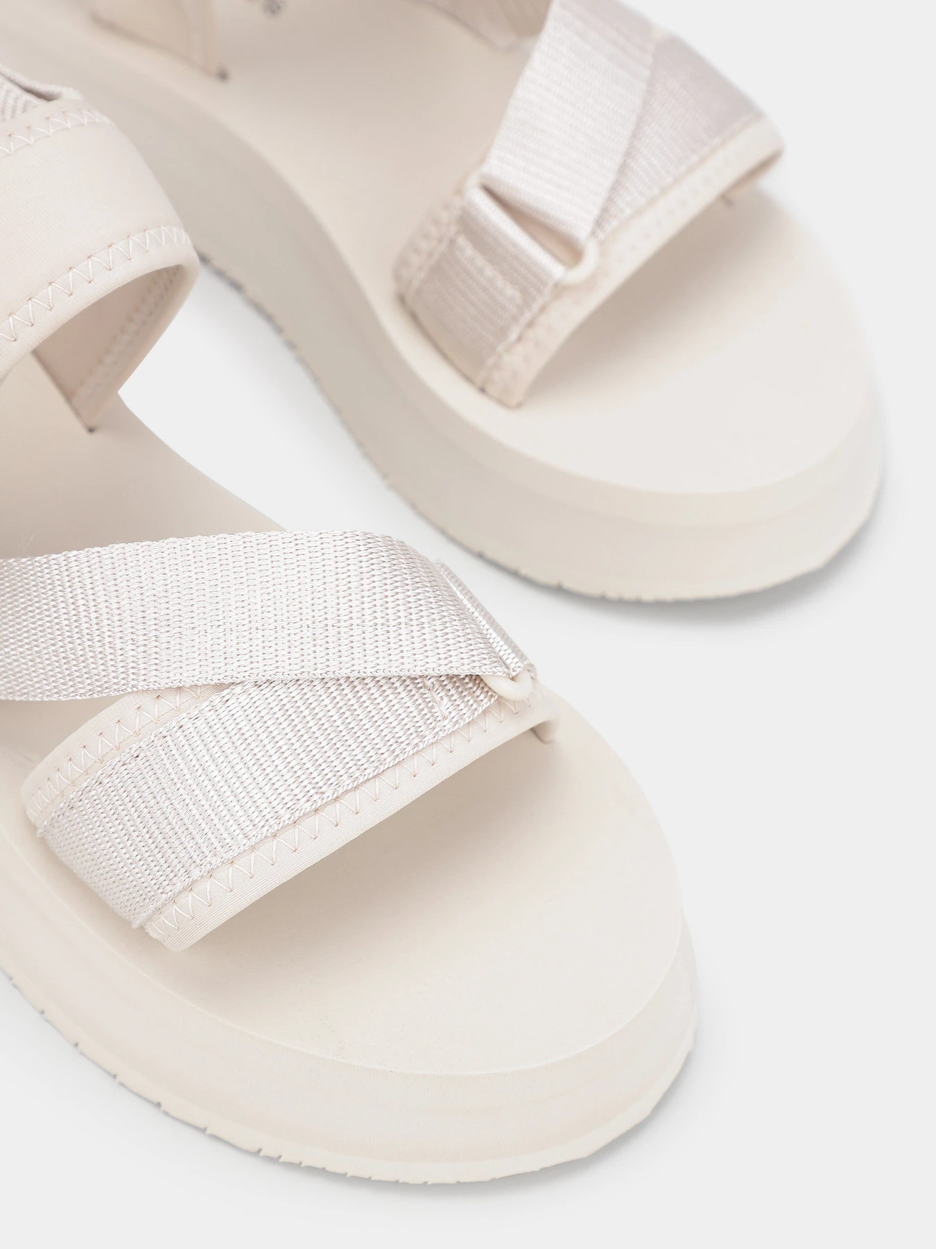 Сандалии Calvin Klein Prefresato Sandal Bagde модель YW0YW00967-ACF Фото