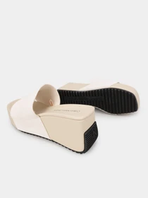 Шльопанці Calvin Klein Wedge Block Sandal Su Con модель YW0YW01015-YBH Фото