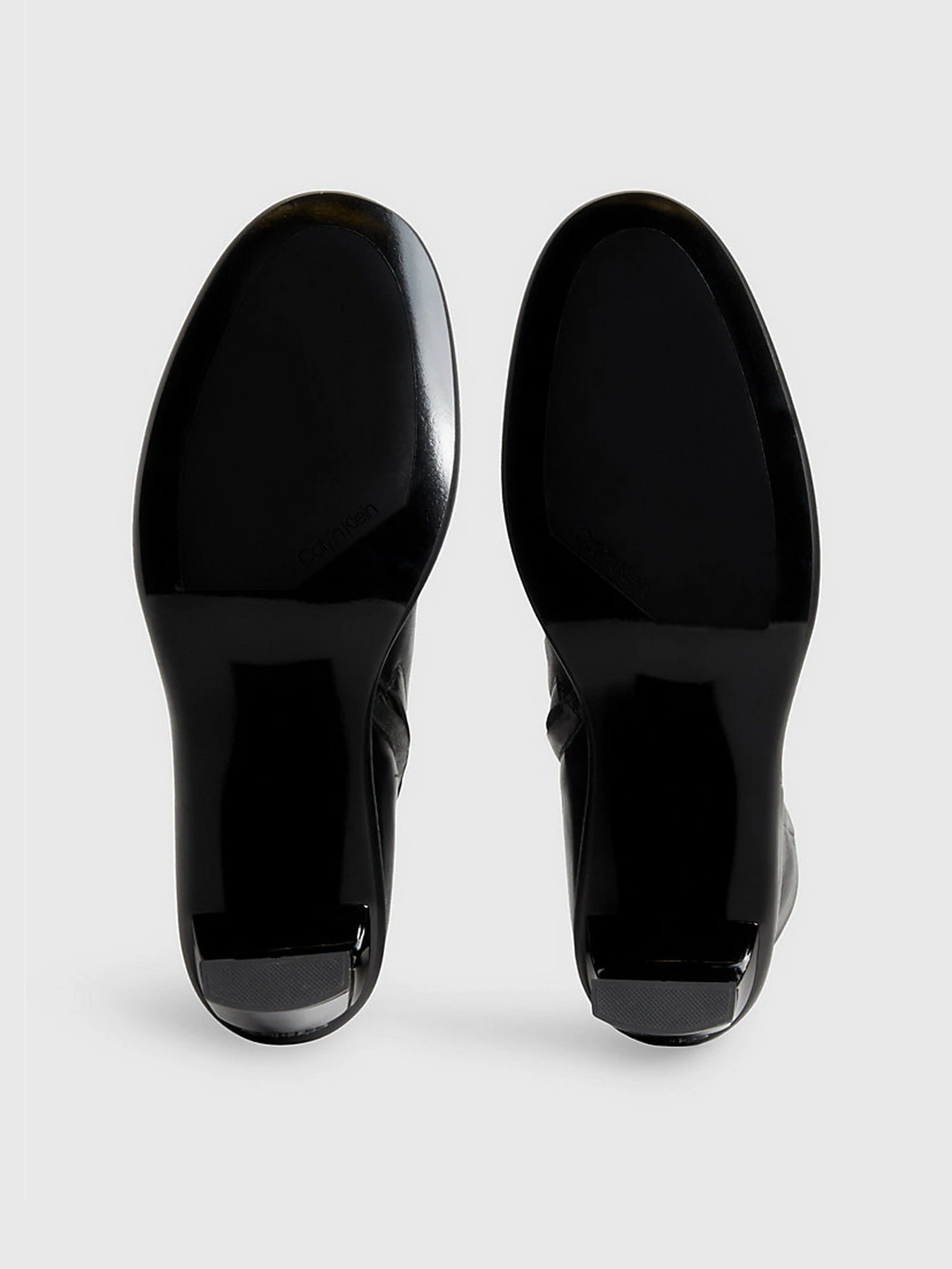 Ботинки и сапоги Calvin Klein Curved Stil 90Hh модель HW0HW01601-BEH Ботинки и сапоги Calvin Klein Curved Stil 90Hh модель HW0HW01601-BEH Фото