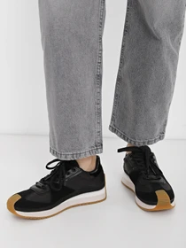 Кросівки Calvin Klein Origin Runner Lace U модель HW0HW01627-BEH Фото