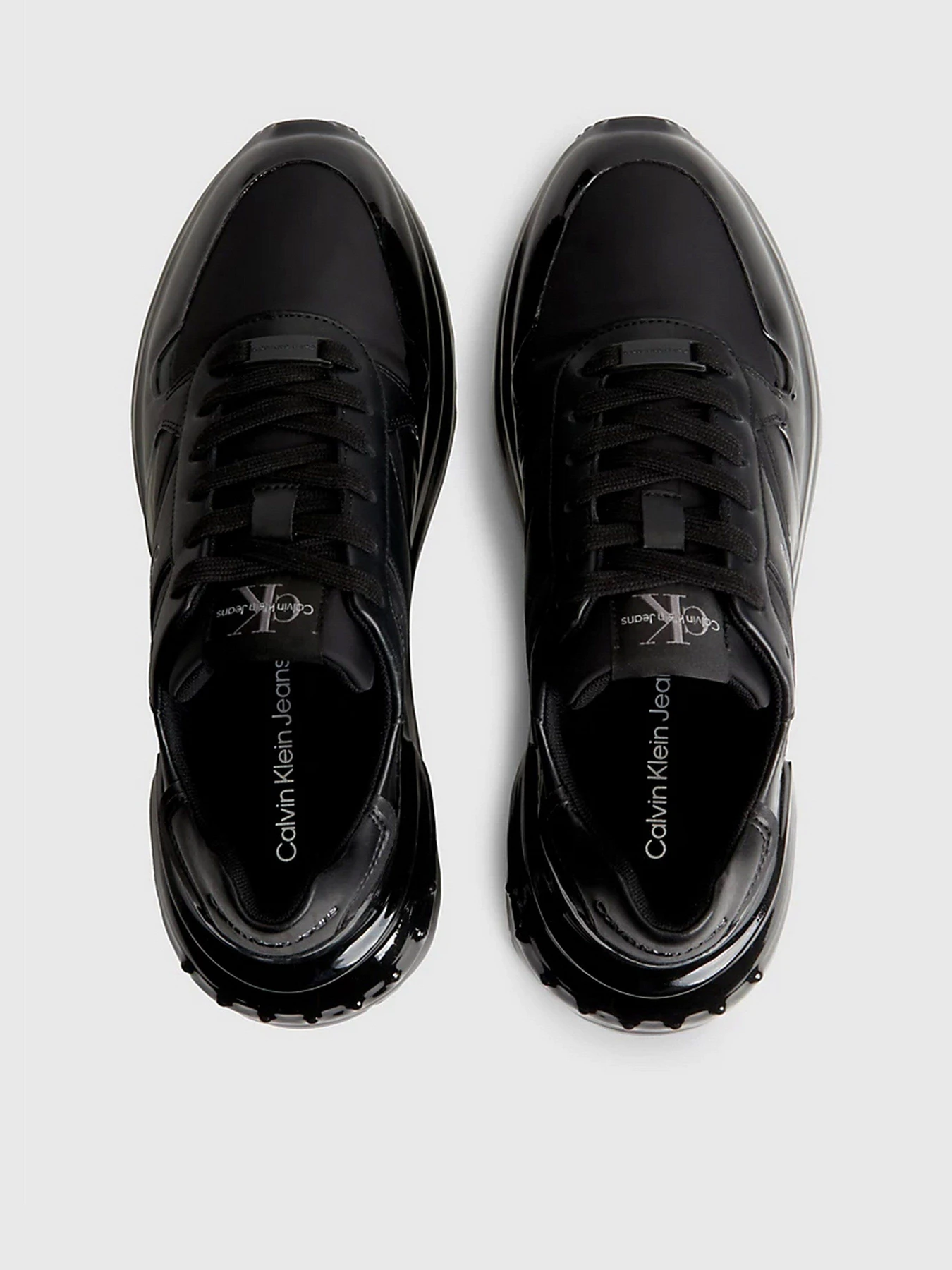 Кроссовки Calvin Klein Chunky Run Low Laceup Dip Wn модель YW0YW01049-BEH Фото