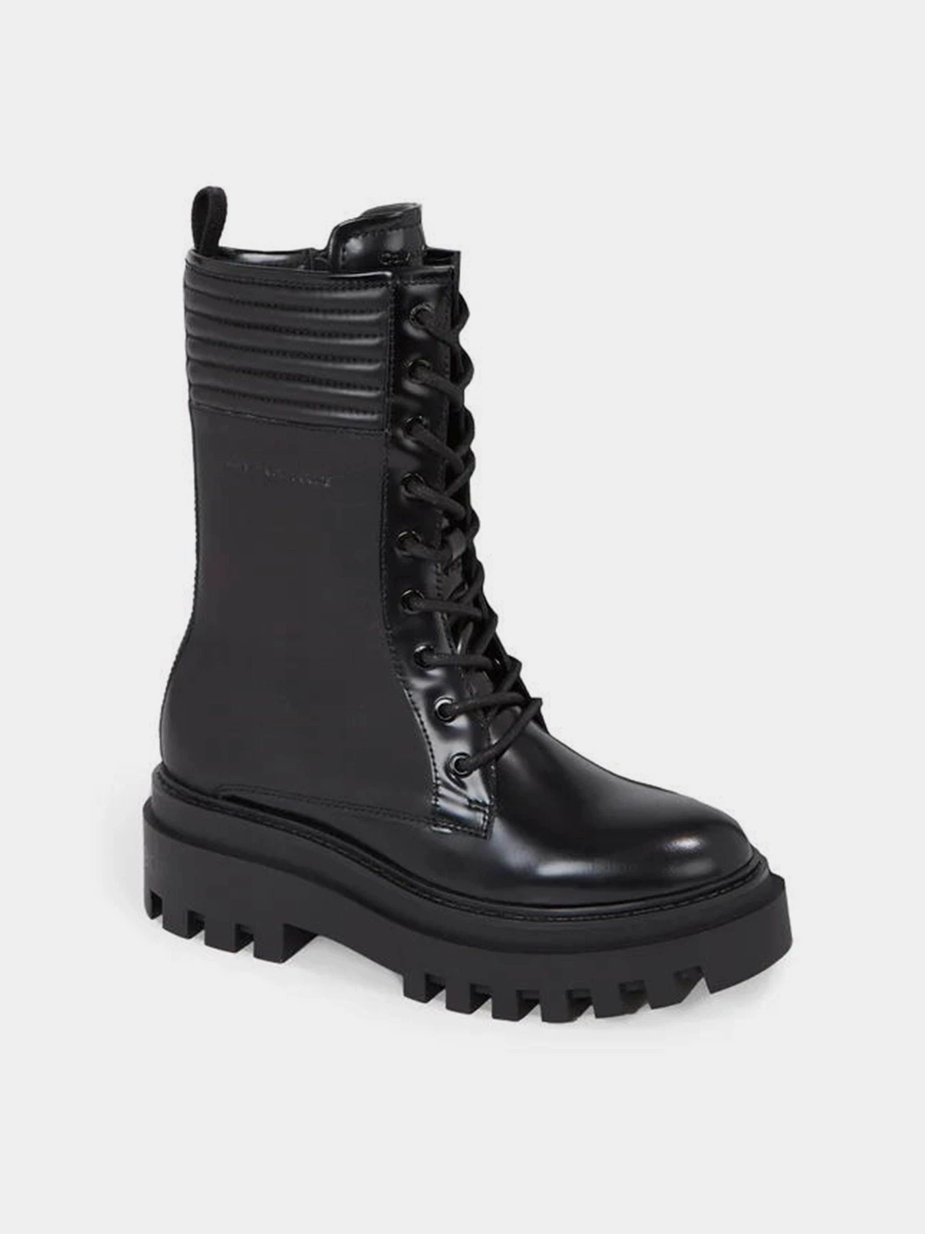 Ботинки и сапоги Calvin Klein Leather Platform Boots модель YW0YW01137-0GT Ботинки и сапоги Calvin Klein Leather Platform Boots модель YW0YW01137-0GT Фото