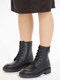 Черевики та чоботи Calvin Klein Boot Combat Mid модель YW0YW01255-0GT Фото