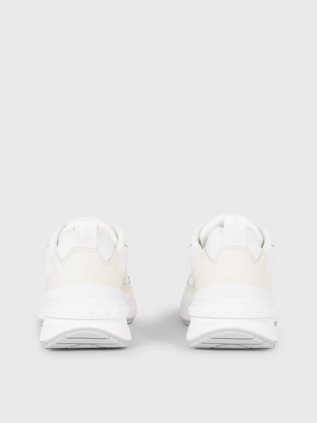 Кроссовки Calvin Klein Chunky Runner Low Lace Wn модель YW0YW01132-01T Кроссовки Calvin Klein Chunky Runner Low Lace Wn модель YW0YW01132-01T Фото