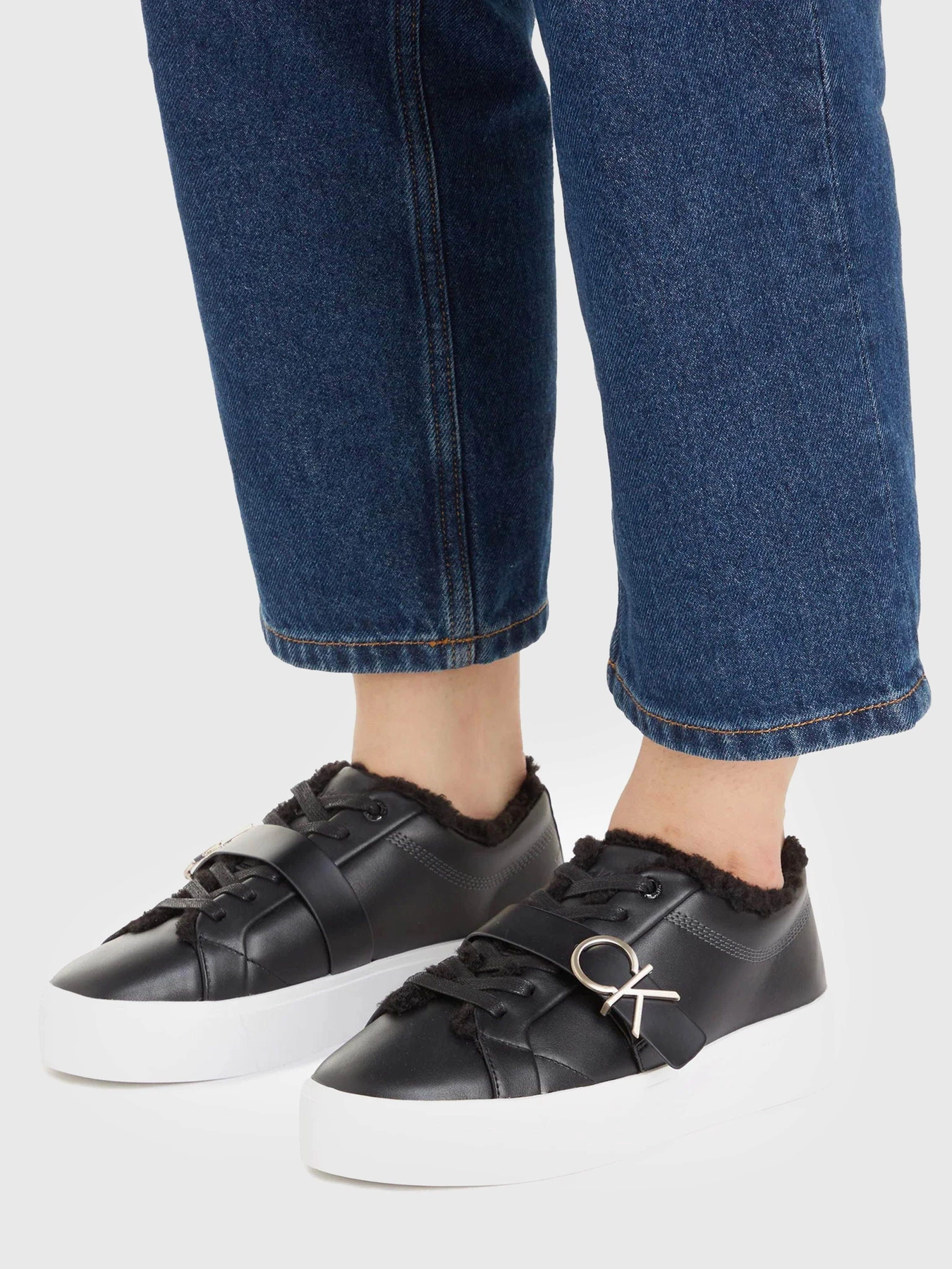 Кеды Calvin Klein Flatform Cupsole Lace Up W/Hw Wl модель HW0HW01671-BEH Кеды Calvin Klein Flatform Cupsole Lace Up W/Hw Wl модель HW0HW01671-BEH Фото