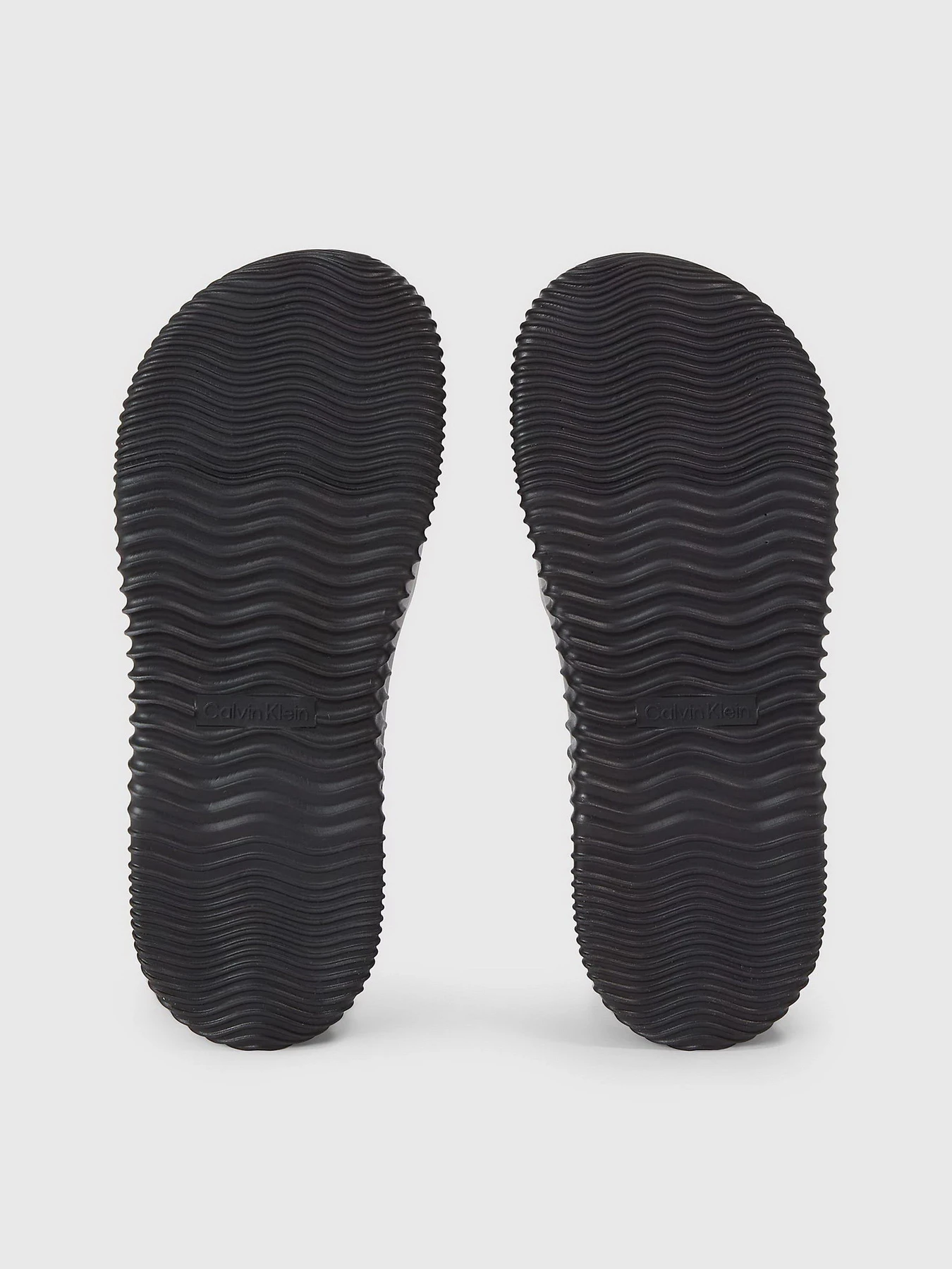Шлёпанцы Calvin Klein Texture Hybrid Slide модель HW0HW01850-BEH Фото