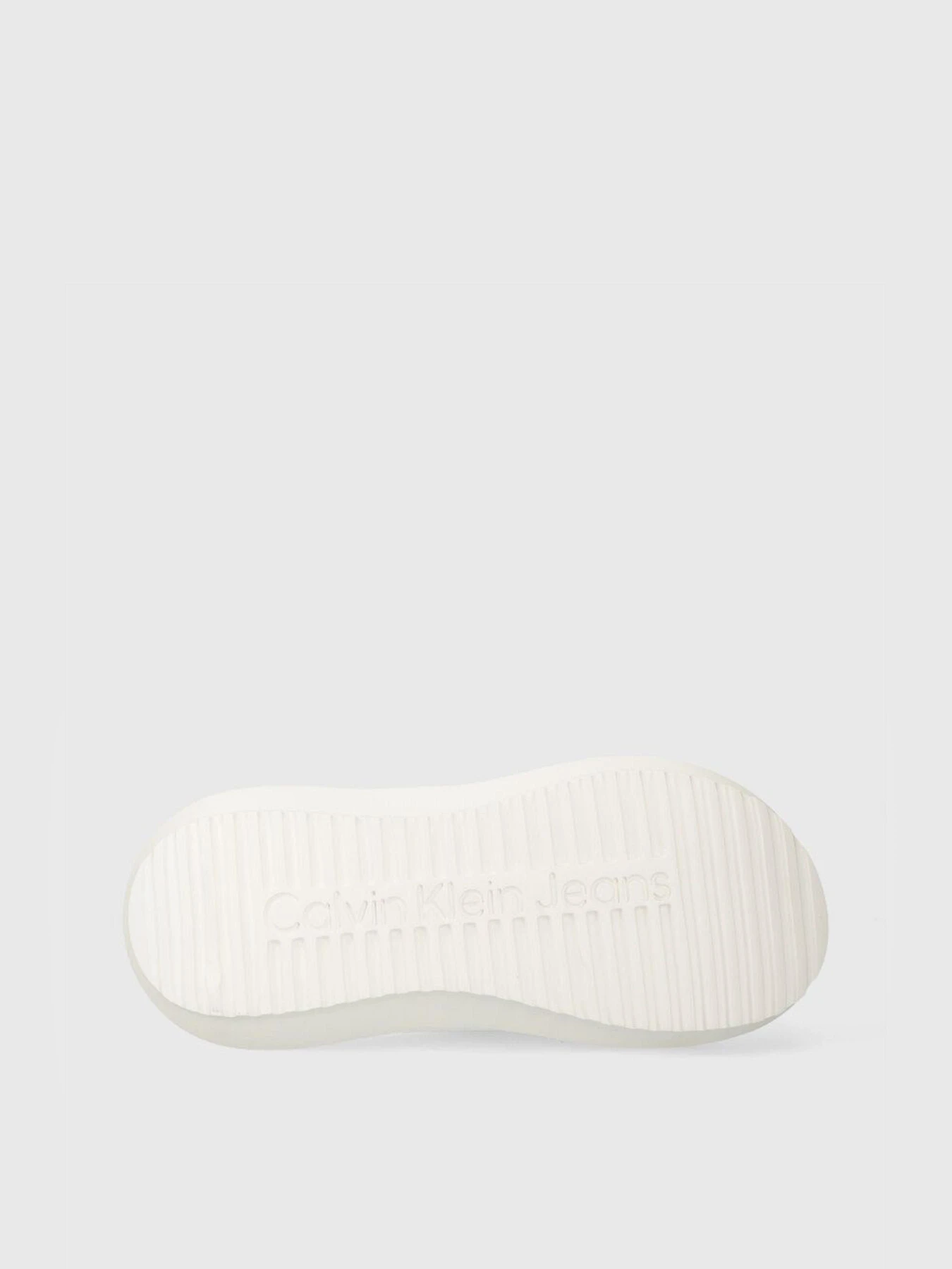 Шльопанці Calvin Klein Hybrid Sandal Tpu In Lum Met модель YW0YW01280-YBR Шльопанці Calvin Klein Hybrid Sandal Tpu In Lum Met модель YW0YW01280-YBR Фото