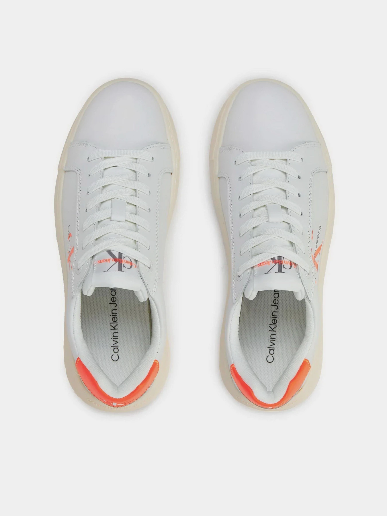 Кроссовки Calvin Klein Chunky Cupsole Monologo W модель YW0YW00823-02W Кроссовки Calvin Klein Chunky Cupsole Monologo W модель YW0YW00823-02W Фото