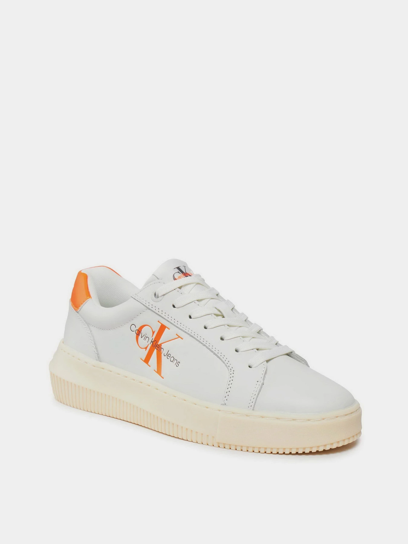 Кроссовки Calvin Klein Chunky Cupsole Monologo W модель YW0YW00823-02W Кроссовки Calvin Klein Chunky Cupsole Monologo W модель YW0YW00823-02W Фото