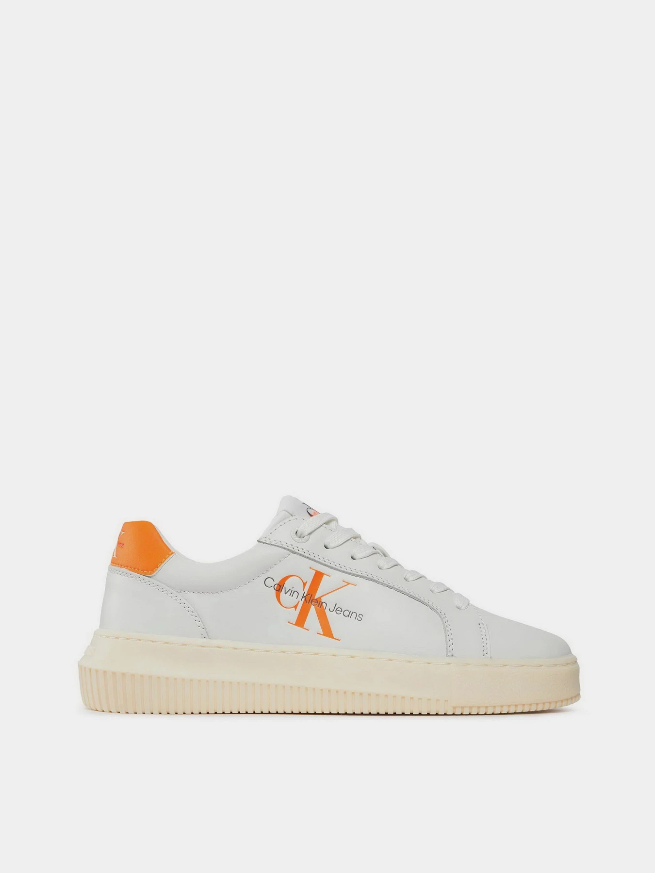 Кроссовки Calvin Klein Chunky Cupsole Monologo W модель YW0YW00823-02W Кроссовки Calvin Klein Chunky Cupsole Monologo W модель YW0YW00823-02W Фото