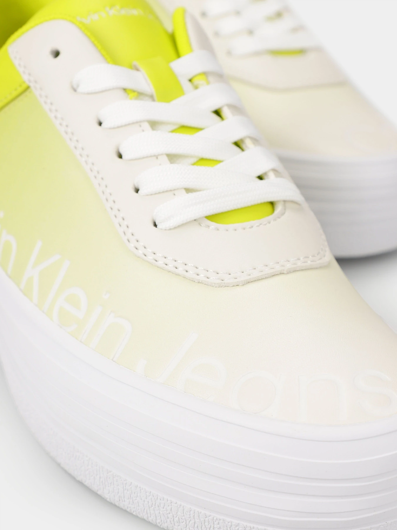 Кросівки Calvin Klein Bold Vulc Flatf Low LTH модель YW0YW01293-0LN Кросівки Calvin Klein Bold Vulc Flatf Low LTH модель YW0YW01293-0LN Фото