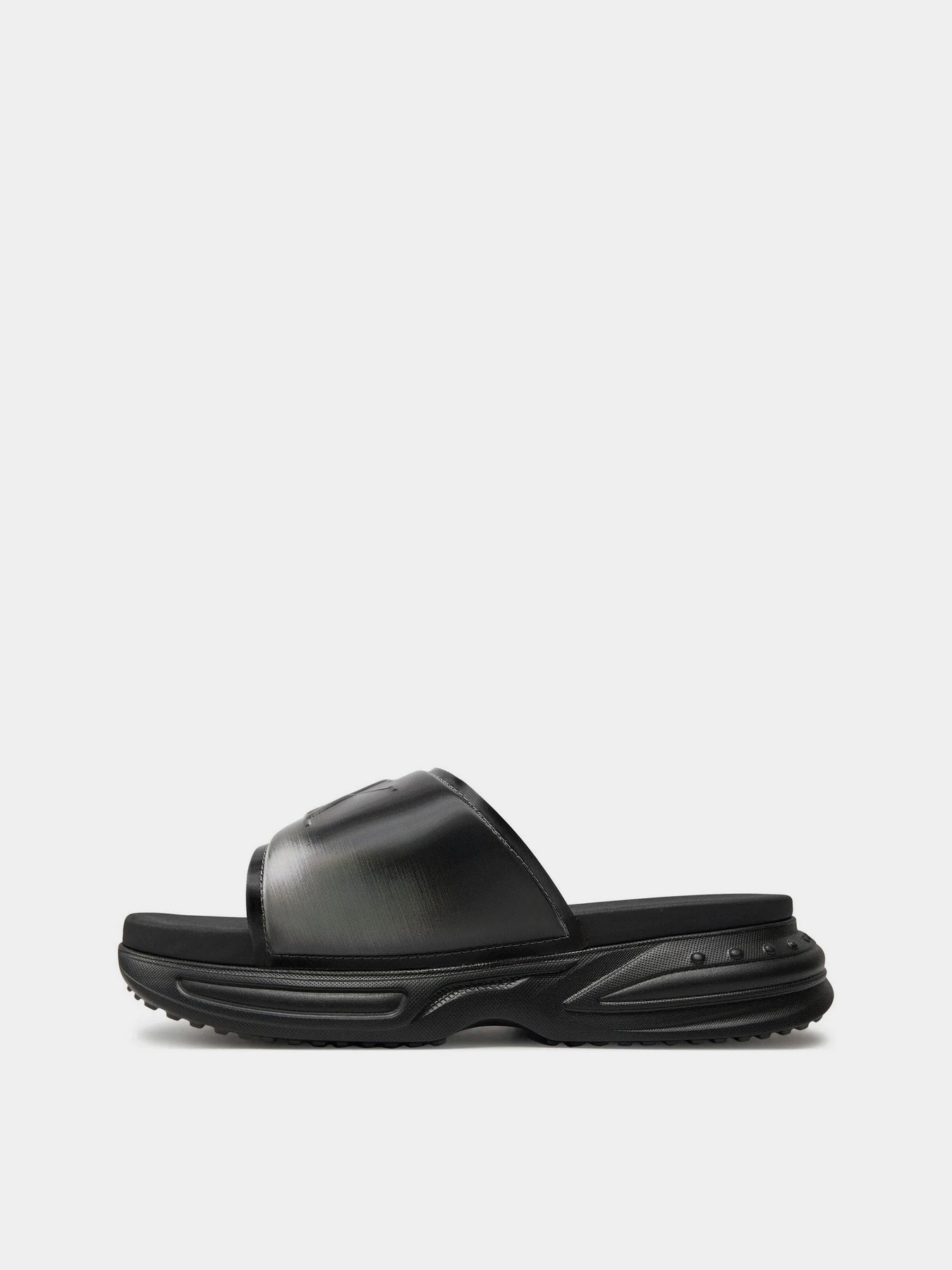Шльопанці Calvin Klein Chunky Comf Slide Mg Mr Met модель YW0YW01512-0GN Фото