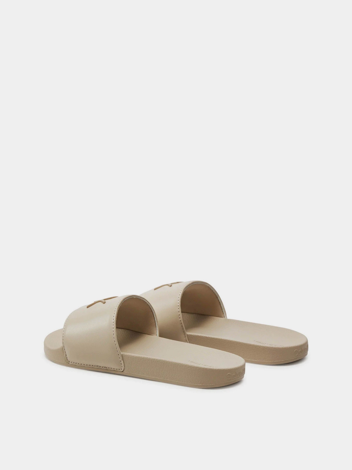 Шлёпанцы Calvin Klein Pool Slide W/Hw модель HW0HW01509-0GC Фото