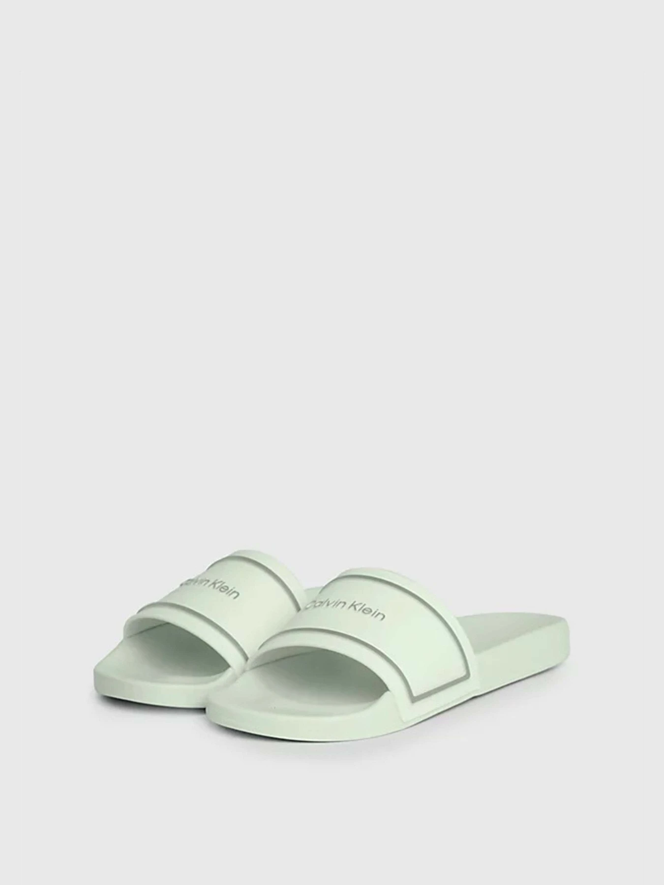 Шлёпанцы Calvin Klein Pool Slide Deboss Logo Tpu модель HW0HW01976-LIA Шлёпанцы Calvin Klein Pool Slide Deboss Logo Tpu модель HW0HW01976-LIA Фото