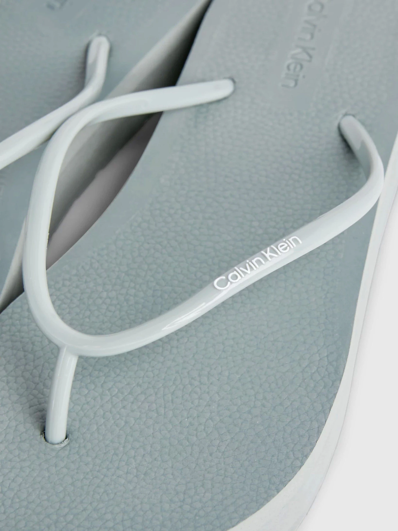 Шлёпанцы Calvin Klein Flatform Ff Deboss Logo модель HW0HW01977-MSW Фото