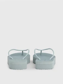 Шлёпанцы Calvin Klein Flatform Ff Deboss Logo модель HW0HW01977-MSW Фото