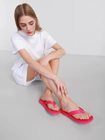 Шльопанці Calvin Klein модель YW0YW00126-TPZ Фото