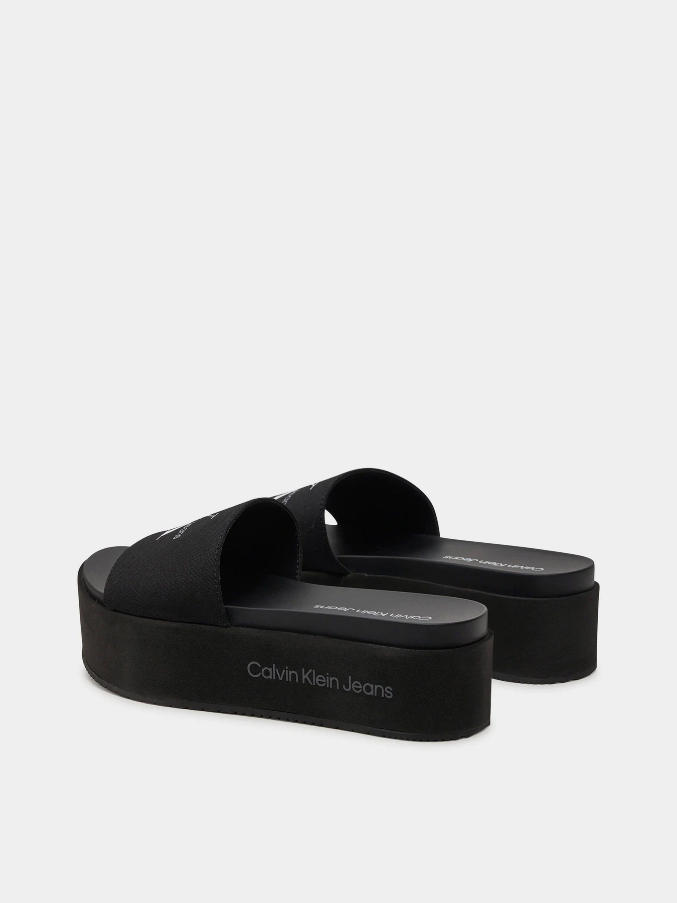 Шлёпанцы Calvin Klein Flatform Sandal Met модель YW0YW01036-BDS Шлёпанцы Calvin Klein Flatform Sandal Met модель YW0YW01036-BDS Фото