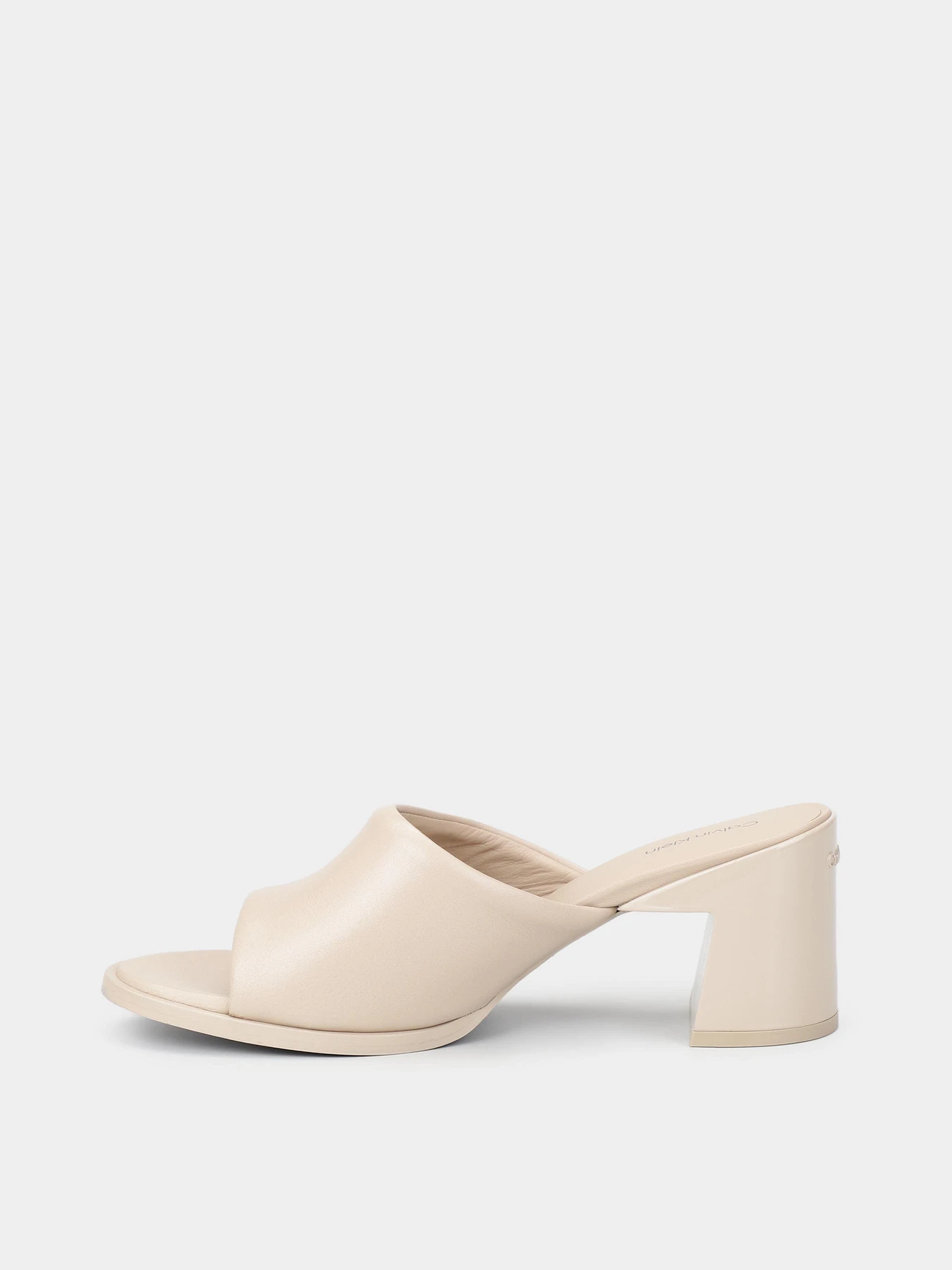 Шльопанці Calvin Klein Heel Mule 60 Lth модель HW0HW01941-ACE Фото