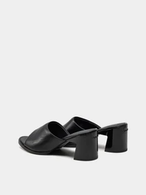 Шльопанці Calvin Klein Heel Mule 60 Lth модель HW0HW01941-BEH Фото