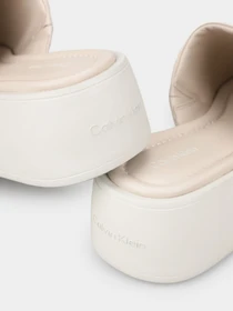 Шльопанці Calvin Klein Flatform Slide Lth модель HW0HW01943-0F8 Фото