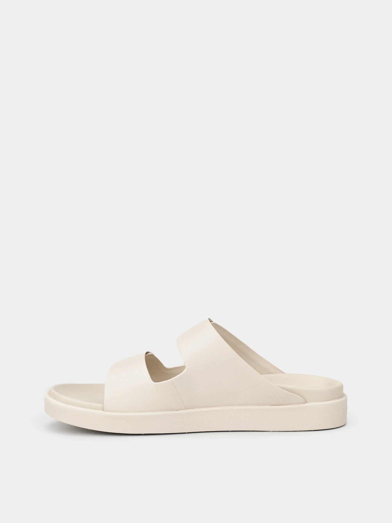 Шльопанці Calvin Klein Flat Adj Slide Calvin Mtl Lth модель HW0HW01954-ACE Фото