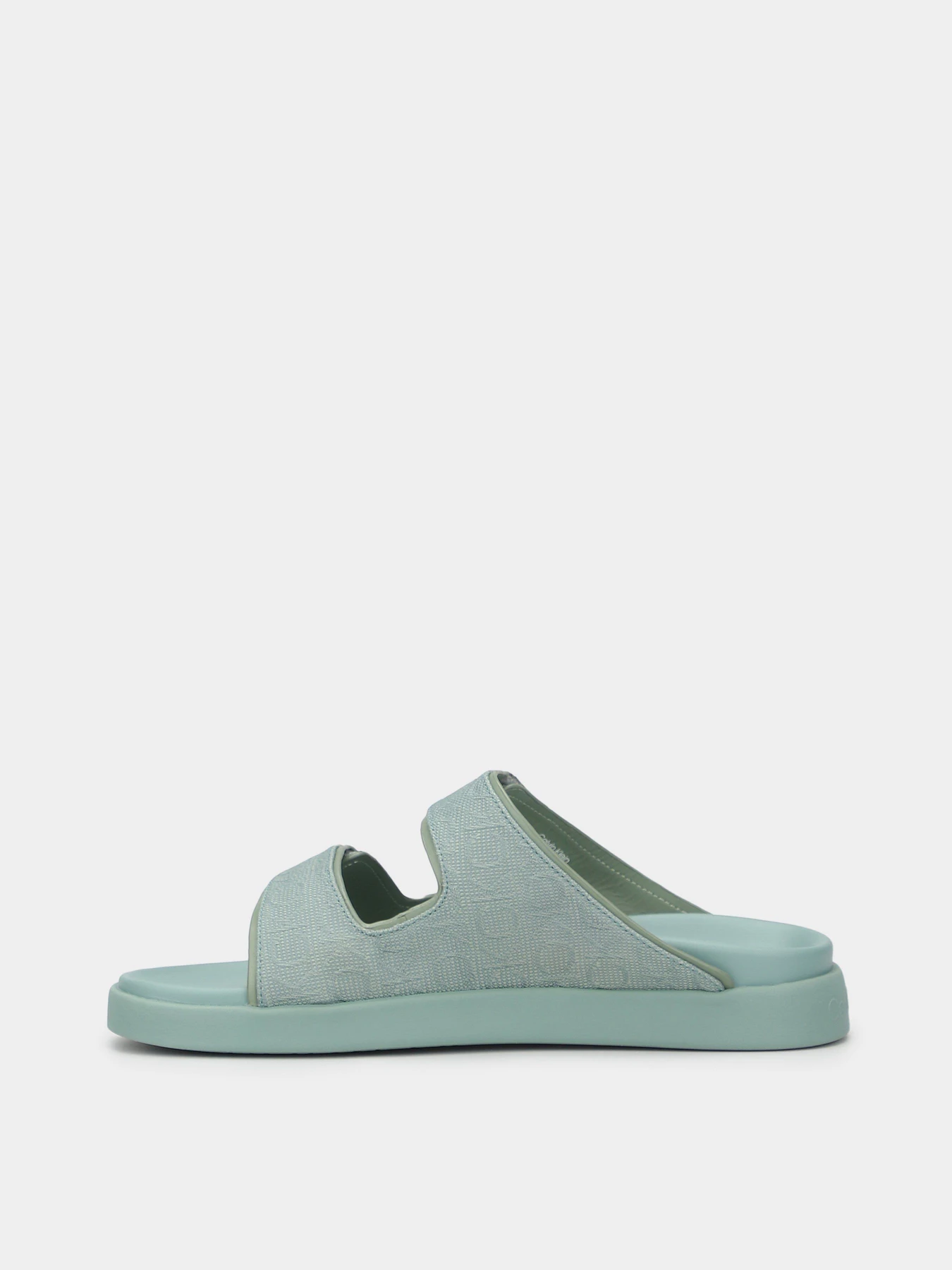 Шлёпанцы Calvin Klein Flat Adj Slide Mono Jacq модель HW0HW01955-MSW Шлёпанцы Calvin Klein Flat Adj Slide Mono Jacq модель HW0HW01955-MSW Фото