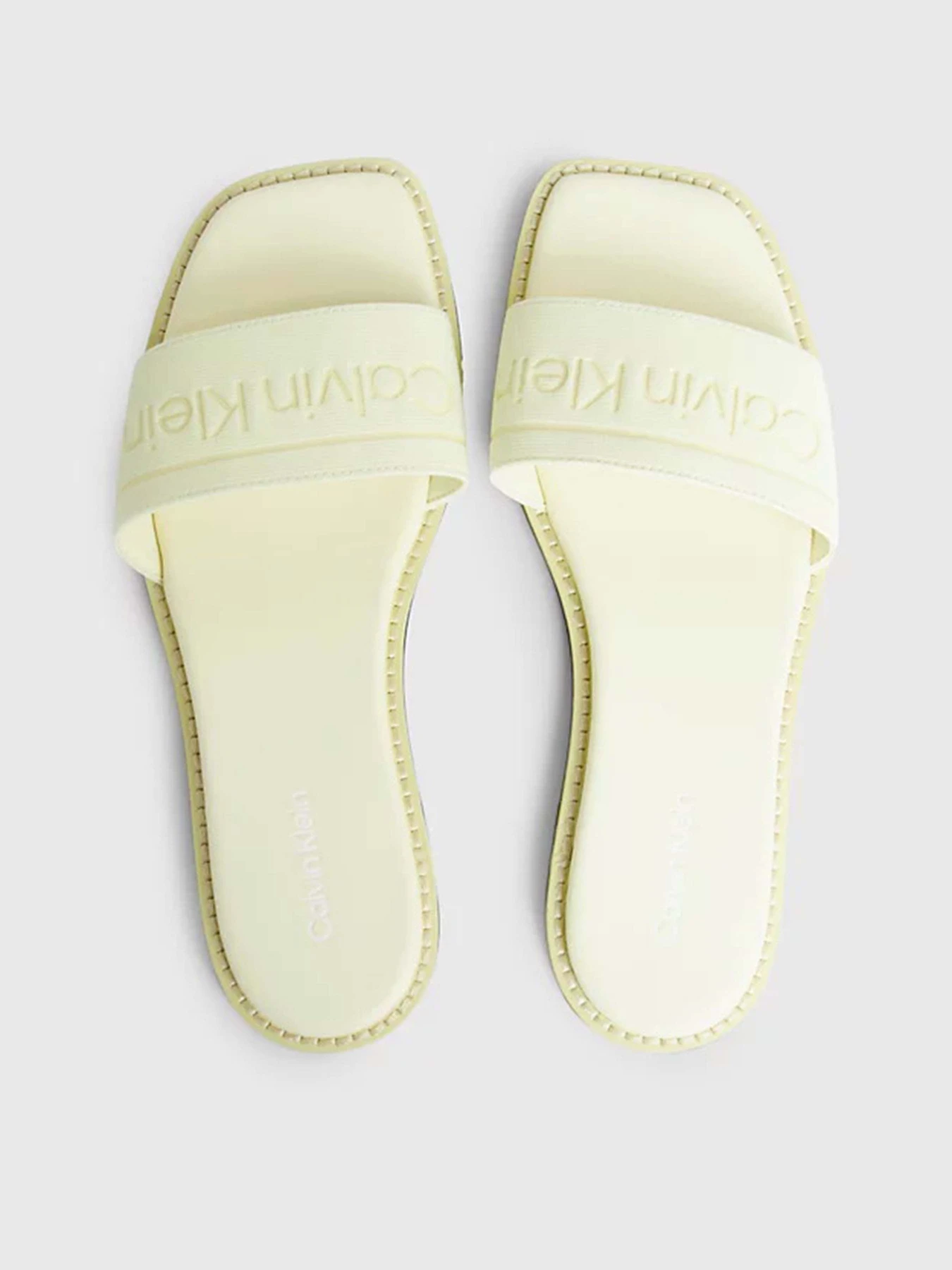 Шльопанці Calvin Klein Flat Slide He модель HW0HW01989-ZCW Фото