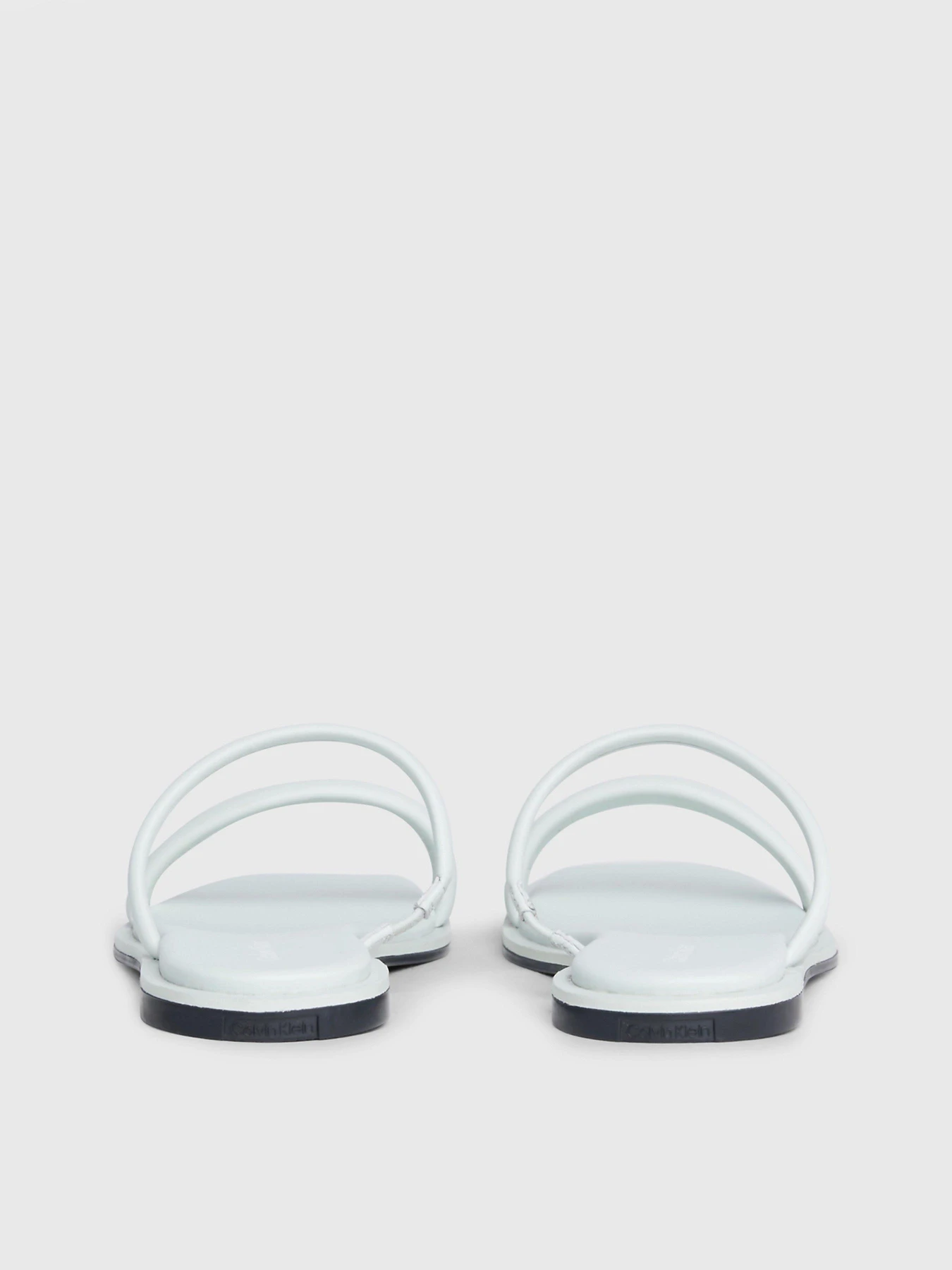 Шльопанці Calvin Klein Flat Slide Lth модель HW0HW02127-LIA Фото