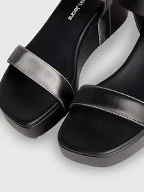 Сандалии Calvin Klein Wedge Block Sandal Metallic Dc модель YW0YW01366-0GN Фото