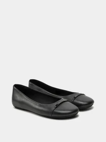 Туфли и лоферы Calvin Klein Ballerina модель HW0HW02145-BEH Фото