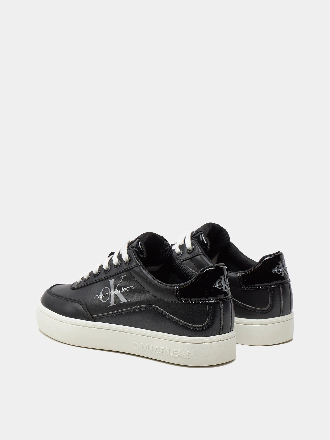 Кеди Calvin Klein Classic Cupsole Low Lace модель YW0YW01527-0GM Кеди Calvin Klein Classic Cupsole Low Lace модель YW0YW01527-0GM Фото