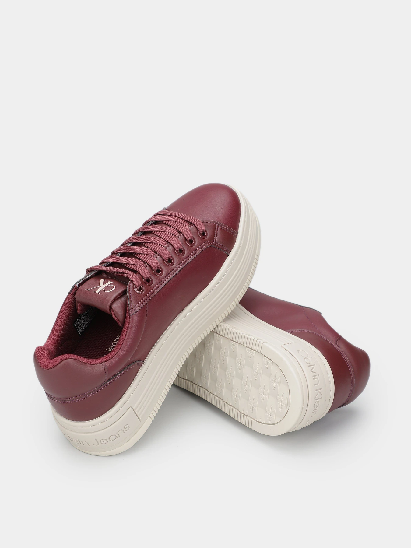 Кеды Calvin Klein Bold Platf Low Oh Mg Lth модель YW0YW01589-0KV Кеды Calvin Klein Bold Platf Low Oh Mg Lth модель YW0YW01589-0KV Фото