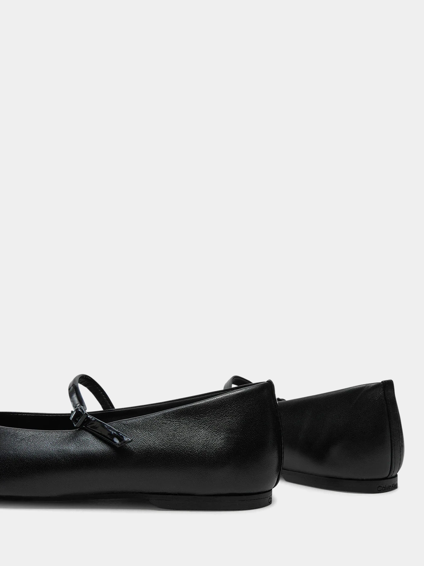 Туфли и лоферы Calvin Klein модель HW0HW02307-BEH Туфли и лоферы Calvin Klein модель HW0HW02307-BEH Фото