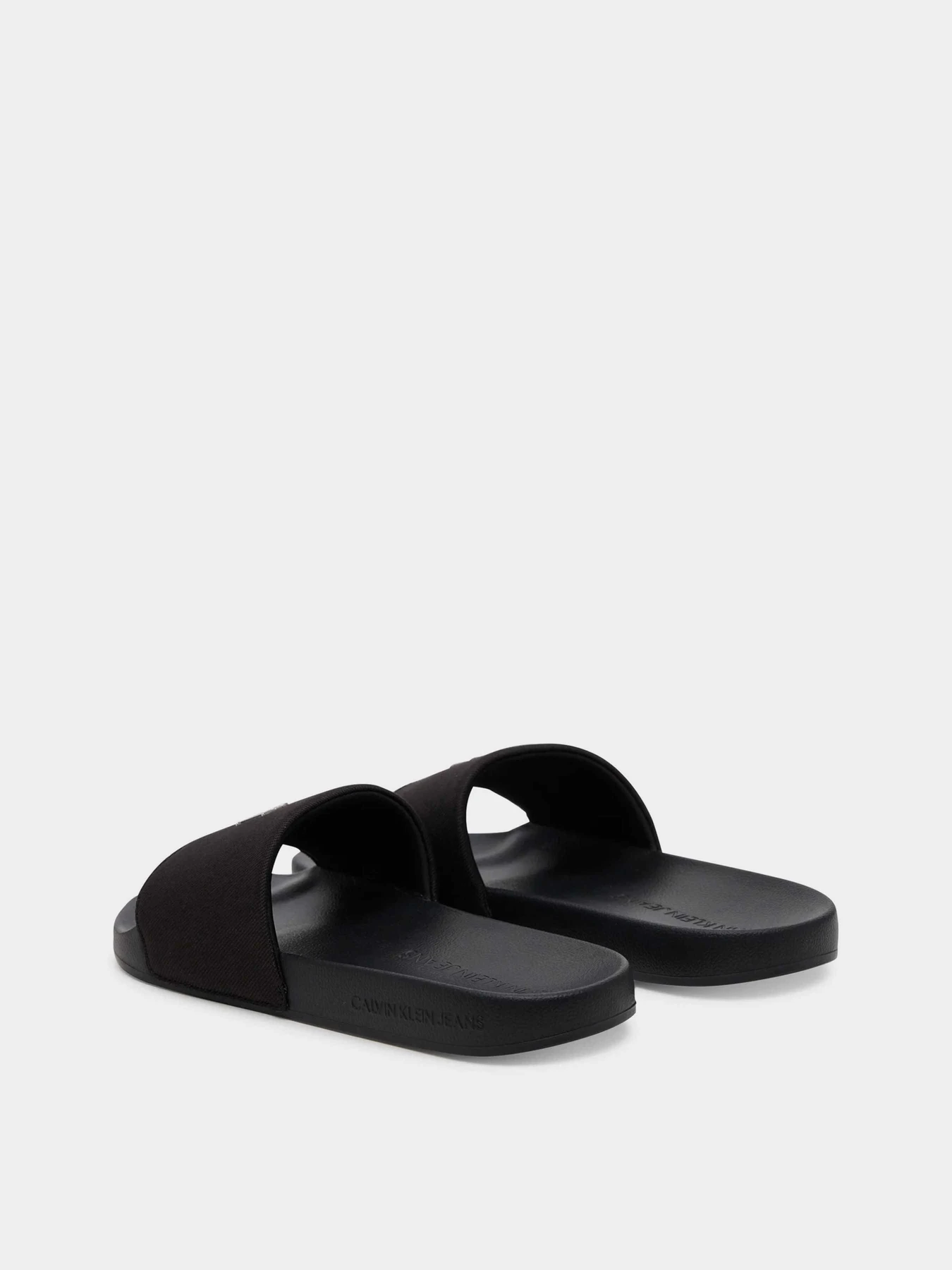 Шлёпанцы Calvin Klein модель YW0YW01713-0GJ Шлёпанцы Calvin Klein модель YW0YW01713-0GJ Фото