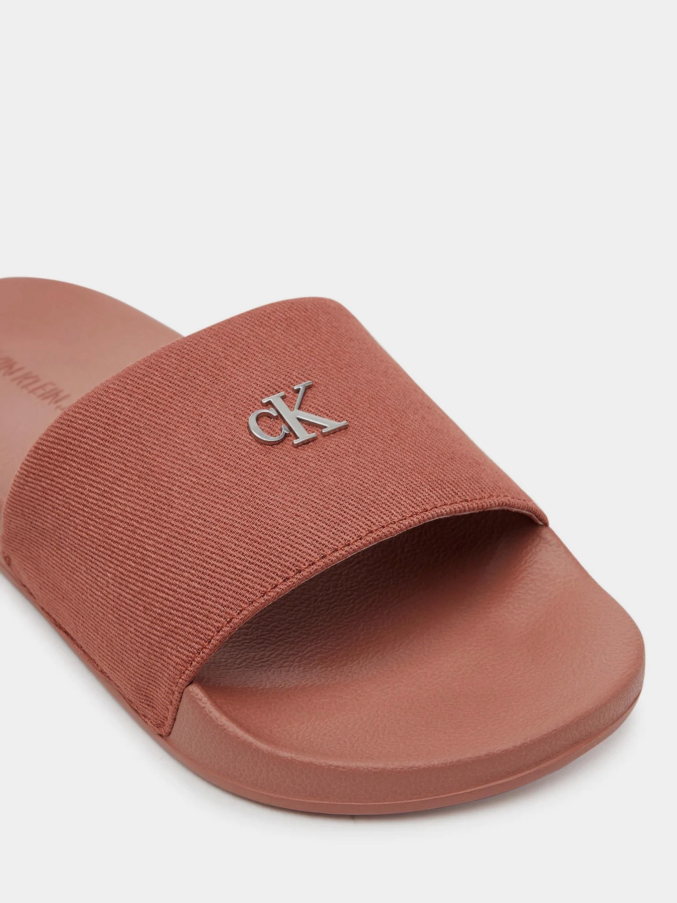 Шльопанці Calvin Klein модель YW0YW01713-GAM Шльопанці Calvin Klein модель YW0YW01713-GAM Фото