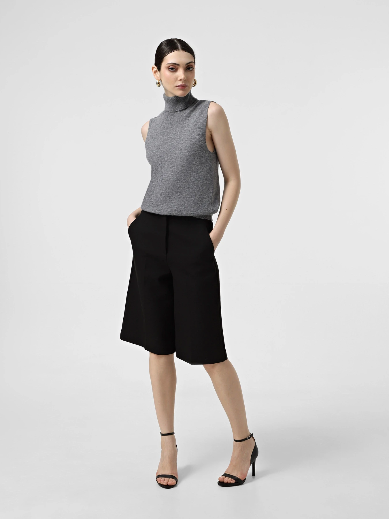 Босоножки Calvin Klein модель HW0HW02337-BEH Фото