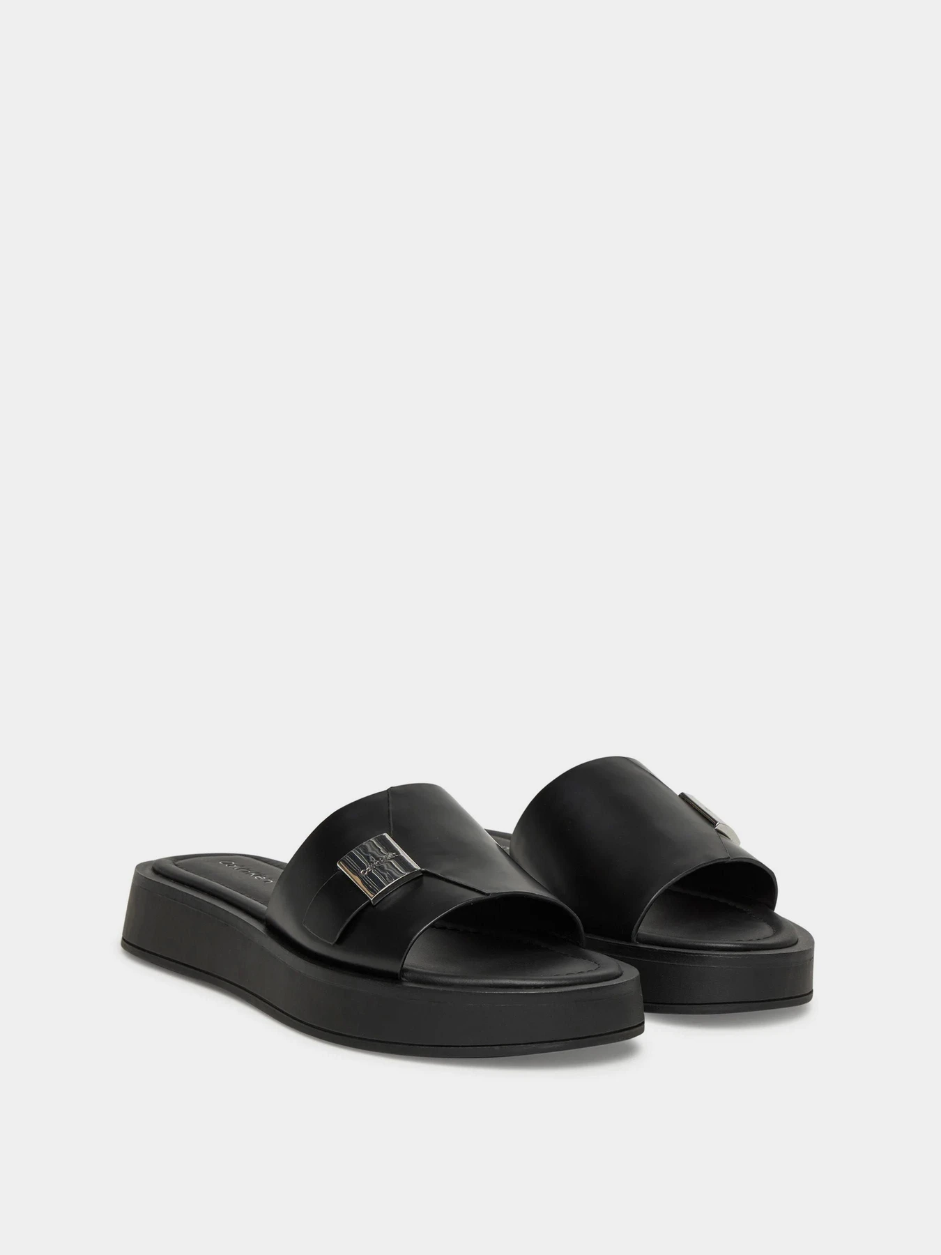 Шльопанці Calvin Klein модель HW0HW02368-BEH Шльопанці Calvin Klein модель HW0HW02368-BEH Фото