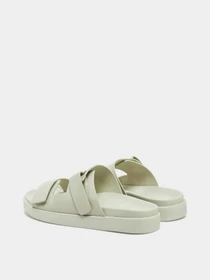 Шлёпанцы Calvin Klein модель HW0HW02489-CJH Фото