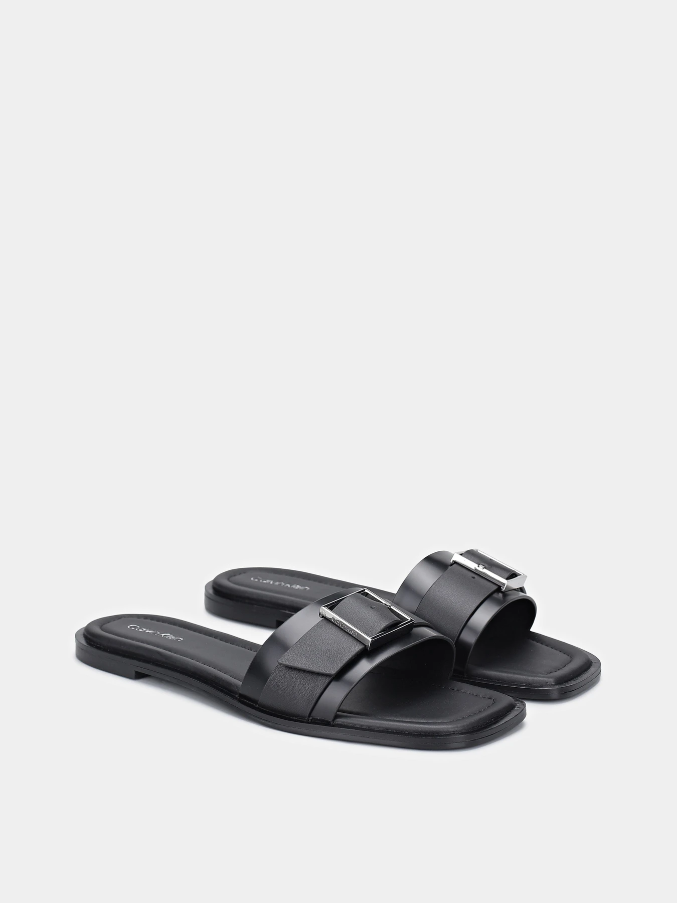 Шлёпанцы Calvin Klein модель HW0HW02490-BEH Фото