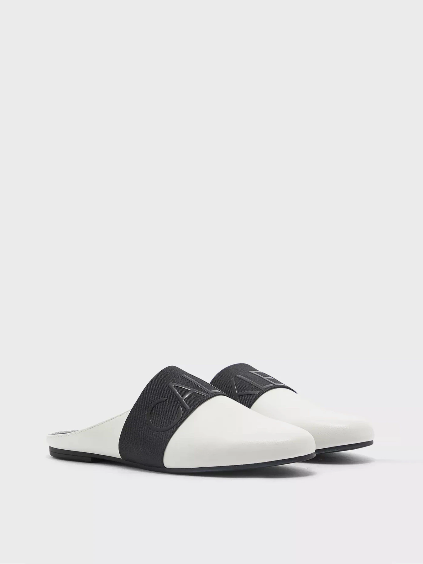 Шльопанці Calvin Klein модель YW0YW00153-YAF Шльопанці Calvin Klein модель YW0YW00153-YAF Фото