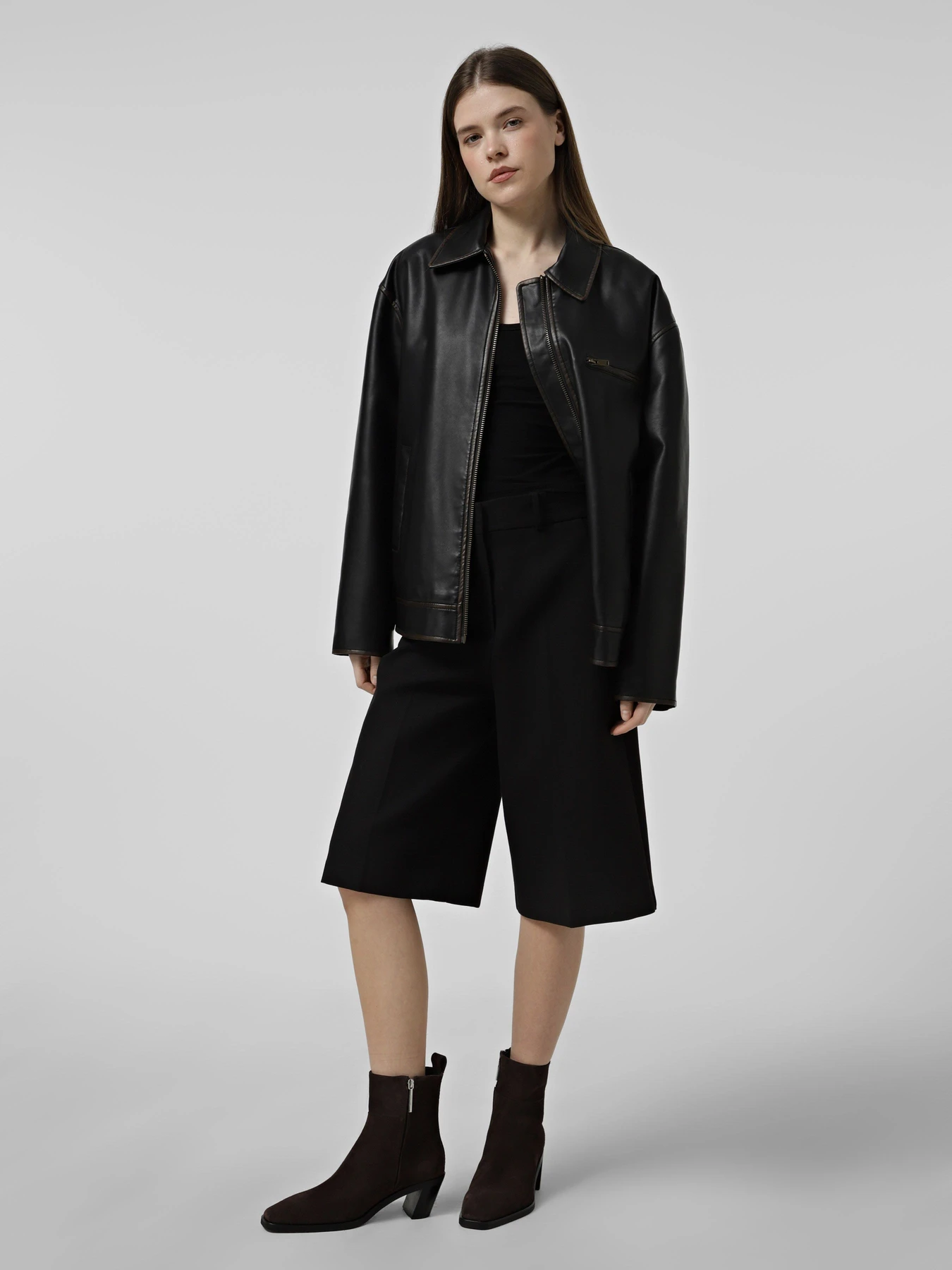 Ботинки и сапоги Calvin Klein модель YW0YW01918-BAW Ботинки и сапоги Calvin Klein модель YW0YW01918-BAW Фото